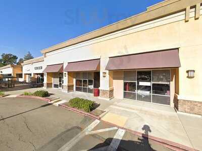 Erik's Delicafe Dublin Shamrock Village