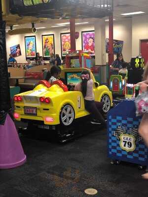 Chuck E. Cheese