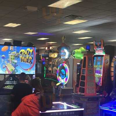 Chuck E. Cheese