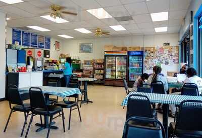 Dave's Seafood And Subs