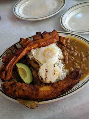 Pollos A La Brasa Marion