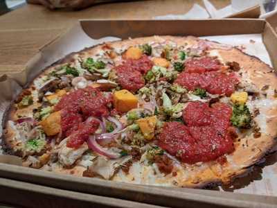 Blaze Pizza