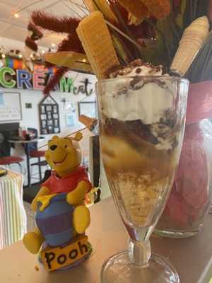 Swurlz Frozen Yogurt