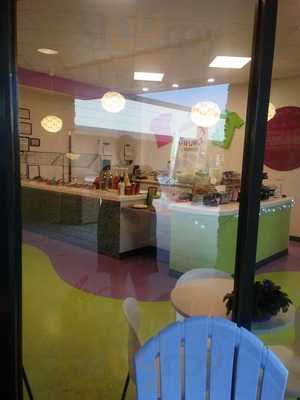 Swurlz Frozen Yogurt