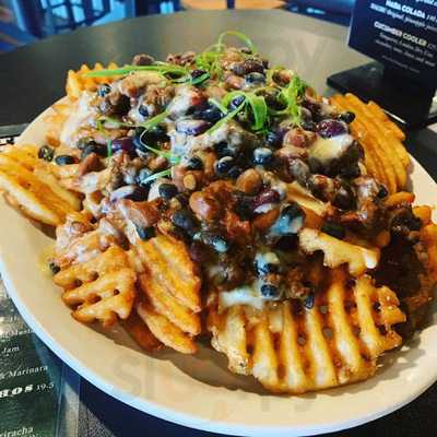 Edge Steakhouse & Sports Lounge