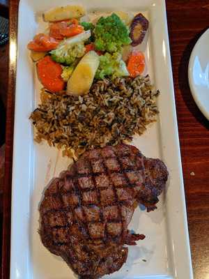 Edge Steakhouse & Sports Lounge