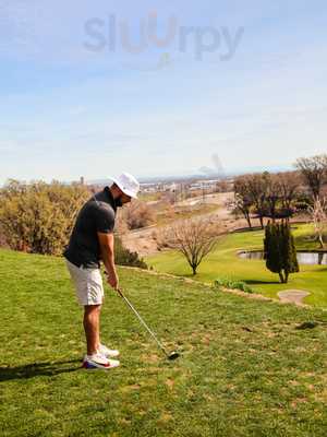 Edge Steakhouse & Sports Lounge