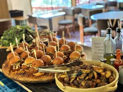 Sarah's -  Eats And Sweets