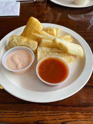 Veronica's Bakery & Cafe