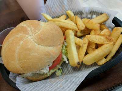 Lafayette Deli And Caterers