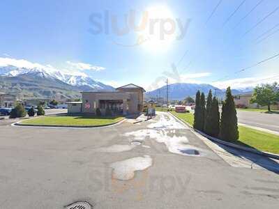 Decadence- An Artisan Cafe