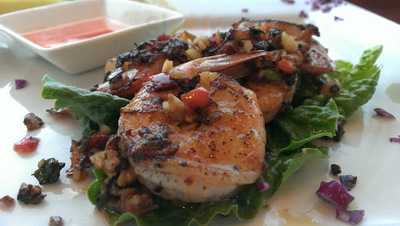 Fat Kahuna's Beach Side Grille