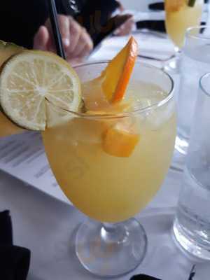 Fat Kahuna's Beach Side Grille