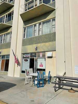 Beachside Grill & Deli