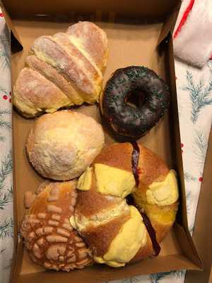 Panaderia Estrella Bakery