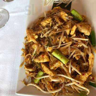 Banana Leaf Modern Thai