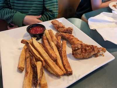 Discovery Beach Cafe