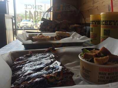 Dickey's Barbecue Pit