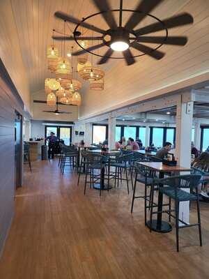 Pier 62 Oceanfront Restaurant & Bar