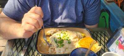 4th Street Fillin Station