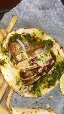 Luna Food & Wine Aka Luna @ Kahuna