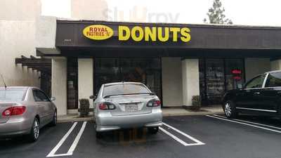 Royal Pastries & Doughnuts