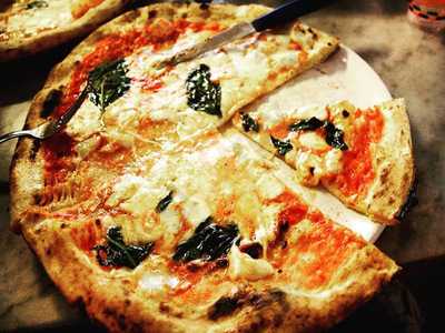 L'antica Neapolitan Pizza Da Luciano