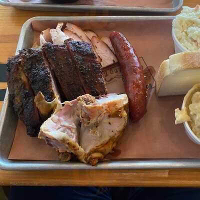 2 Guys 1 Pit Bbq & Catering