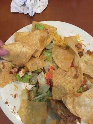 Jenna's Breezeway Bar & Grill