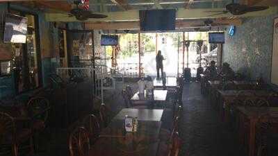 Jenna's Breezeway Bar & Grill