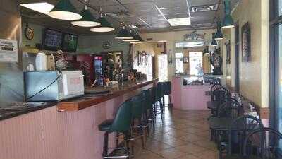 Jenna's Breezeway Bar & Grill