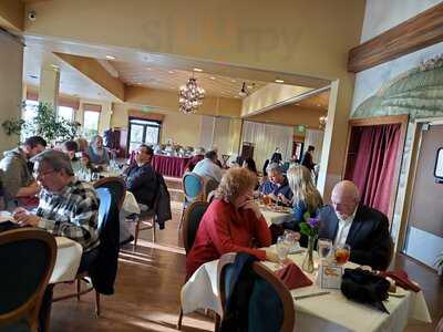 The Ridge Bar & Grill