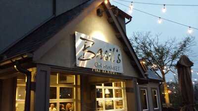 Basil's On Market