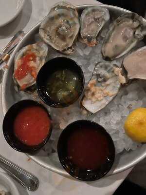 Rooney's Oceanfront Restaurant