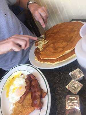 George's Restaurant And Bar