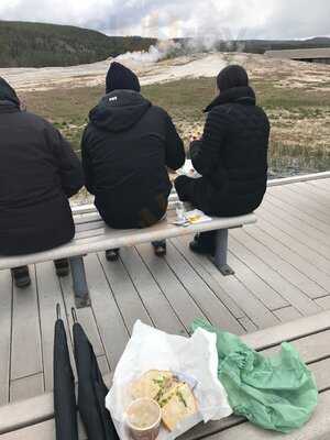 Creekside Market And Deli