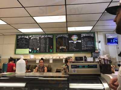 Creekside Market And Deli