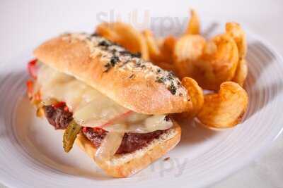 Arrowhead Restaurant & Bar