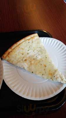 New York's Upper Crust Pizza