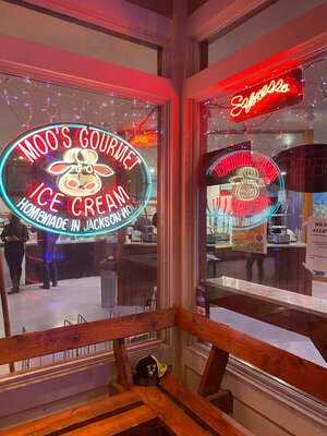 Moo's Gourmet Ice Cream