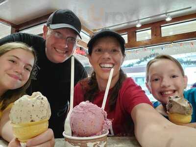 Moo's Gourmet Ice Cream