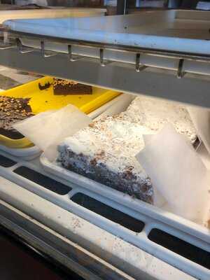 Caputo's Pastry Shoppe