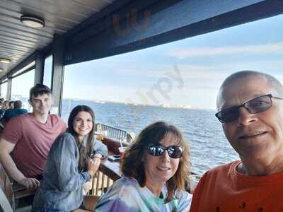 Harpoon Harry's Restaurant And Bar