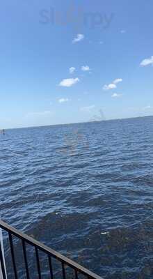 Harpoon Harry's Restaurant And Bar