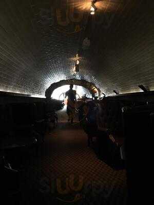 Tunnel Bar