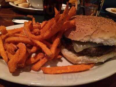 Stones Pub And Eatery