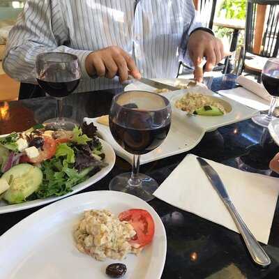 Filo's Greek Taverna