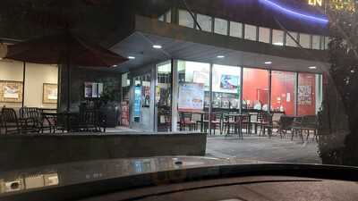 Golden Spoon Frozen Yogurt