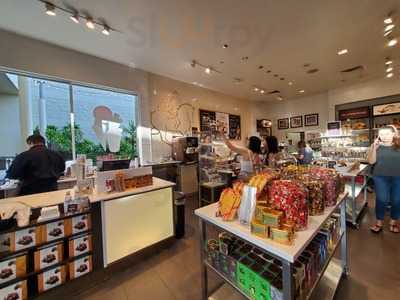 Godiva Chocolatier