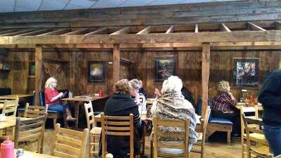 Pepper's Restaurant And Bar